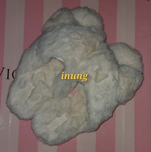 PINK VS Fuzzy Slipper size Large(9/10) New - Picture 3 of 8